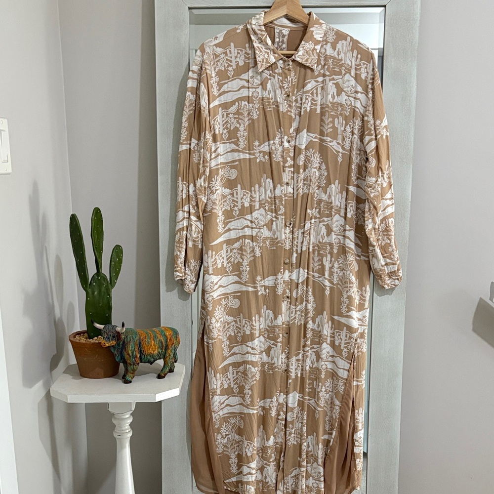 Western print duster. Like new